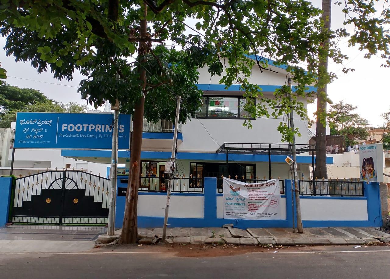 Footprints: Play School & Day Care