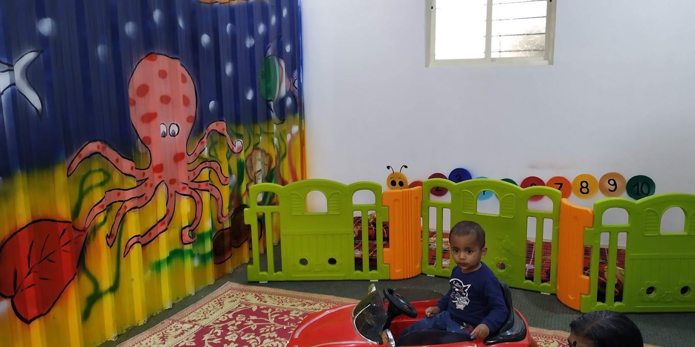 Dr Kamnas Gurukool Preschool Academy