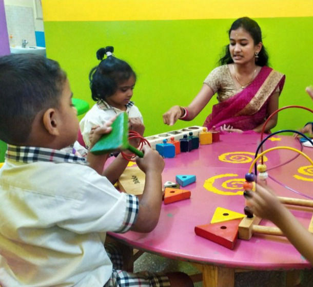 Hello Kids  Suvarna Preschool