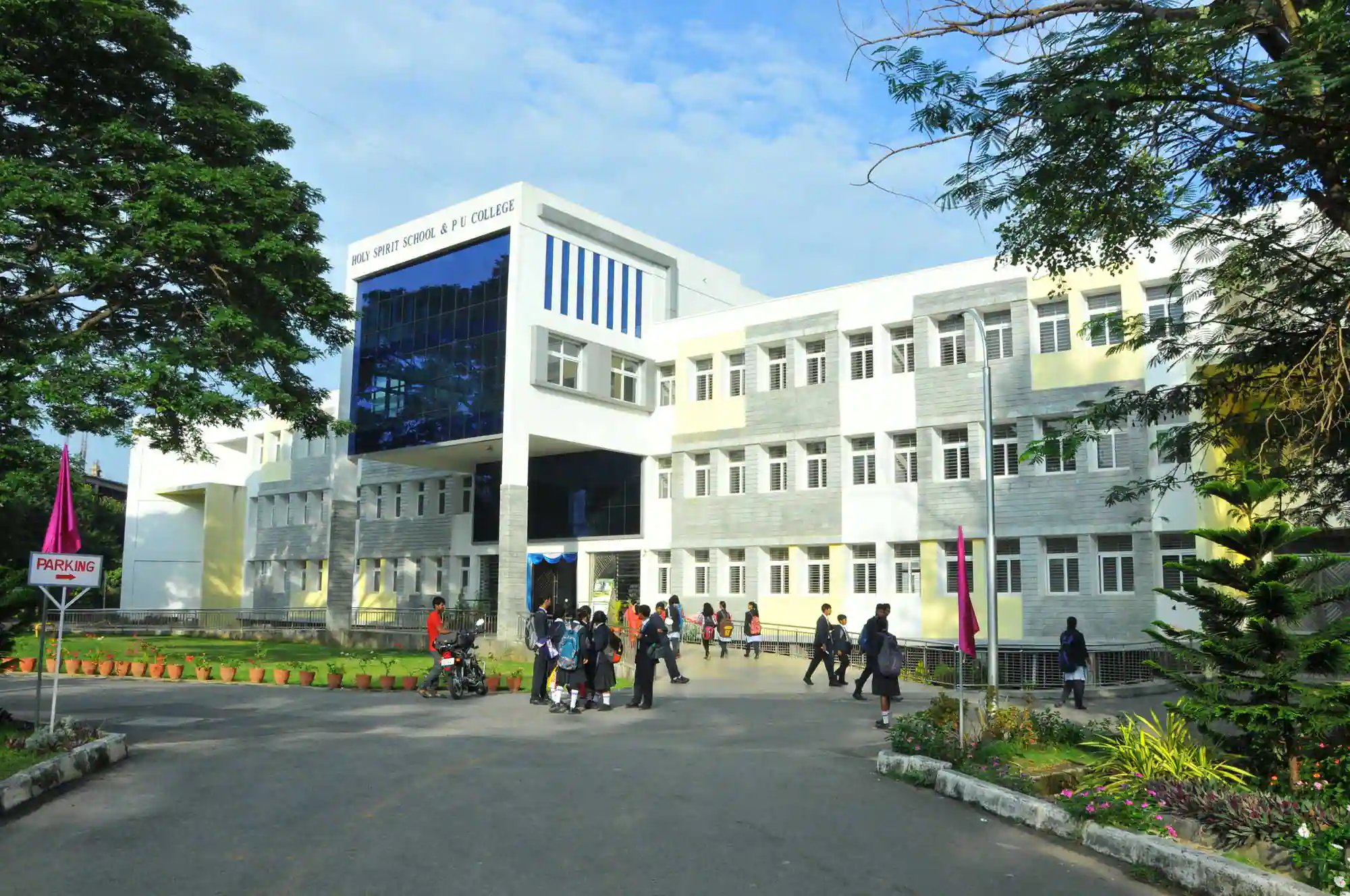 Holy Spirit school